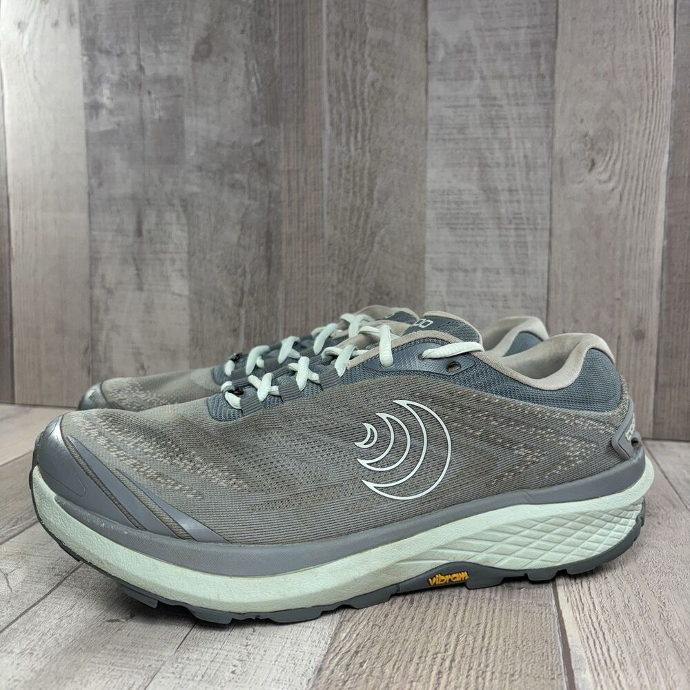 Topo Pursuit 2 Womens Size 9.5 Trail Running Shoes Hiking Athletic Sneakers Gray